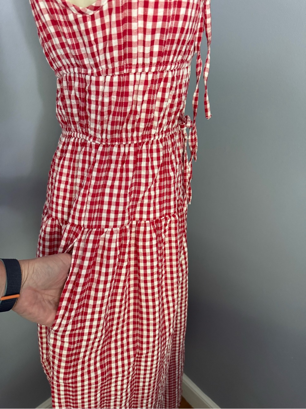 ๐ Red Gingham Tie-Front Midi Dress with Adjustable Spaghetti Straps - Picture 3 of 9
